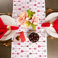 Design Imports Hearts & Arrow Print Table Runner