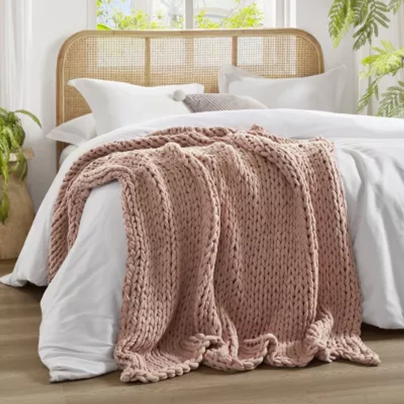 Madison Park Handmade Chunk Double Knit Plush Lightweight Throw