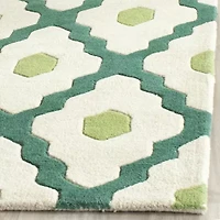 Safavieh Baldwin Geometric Hand-Tufted Wool Rug