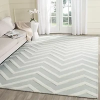 Safavieh Carter Chevron Hand-Tufted Wool Rug