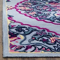 Safavieh Landen Floral Rug