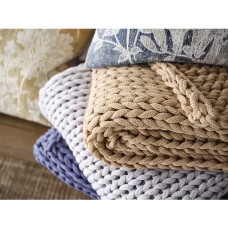 Linden Street Chunky Knit Throw