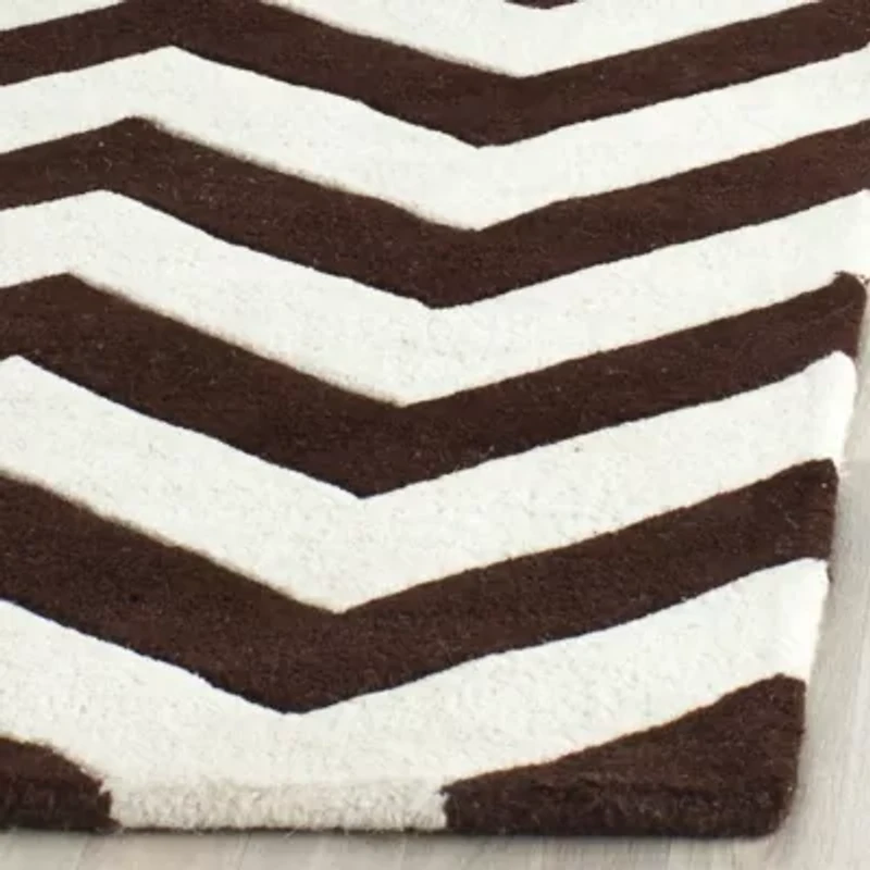 Safavieh Darrell Chevron Area Rug
