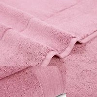 Liz Claiborne Signature Plush Bath Towel