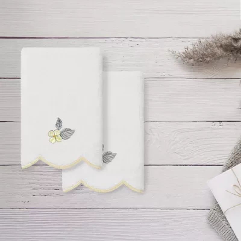 Linum Home Textiles Hydea Scallop 2-pc. Embellished Fingertip Towel