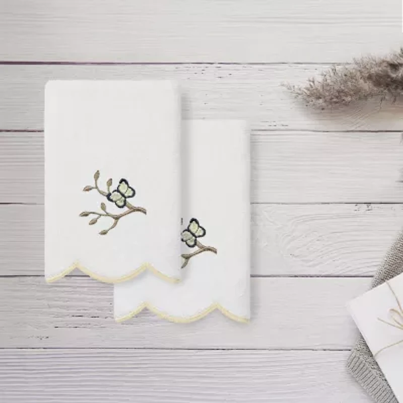 Linum Home Textiles Teresa Scallop 2-pc. Embellished Fingertip Towel