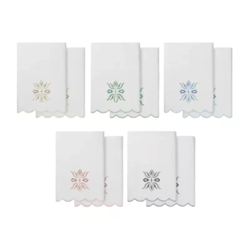 Linum Home Textiles Flower Crest Scallop 2-pc. Quick Dry Bath Towel Set
