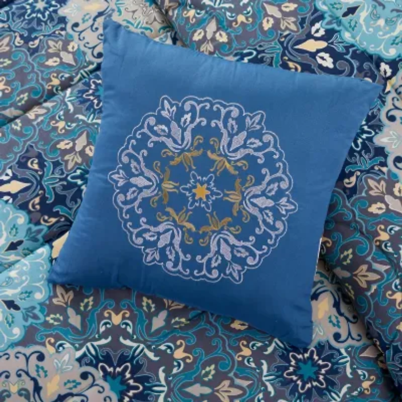 Modern Threads Granada Reversible Complete Bedding Set with Sheets