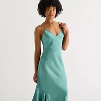 Emerald Sundae Womens Juniors Sleeveless Midi Slip Dress