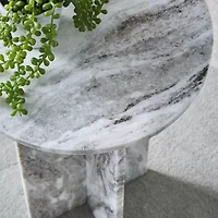 Signature Design By Ashley Keithwell Round End Table