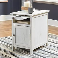 Signature Design By Ashley Treytown Chairside Table
