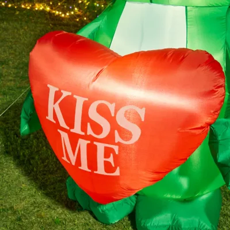 Glitzhome Lighted Valentine's Frog Lighted Outdoor Inflatable