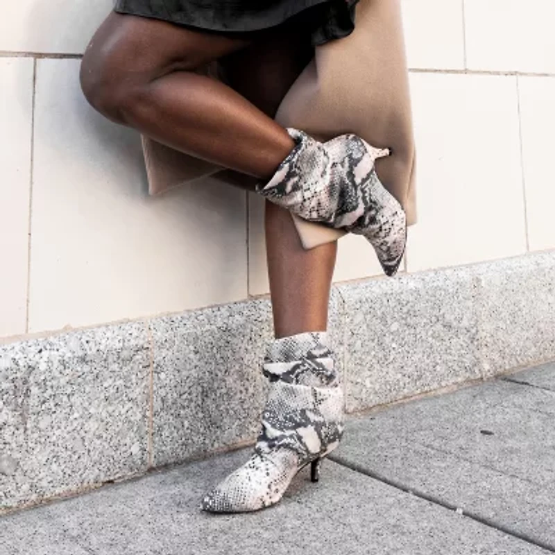 Journee Collection Womens Jo Kitten Heel Booties