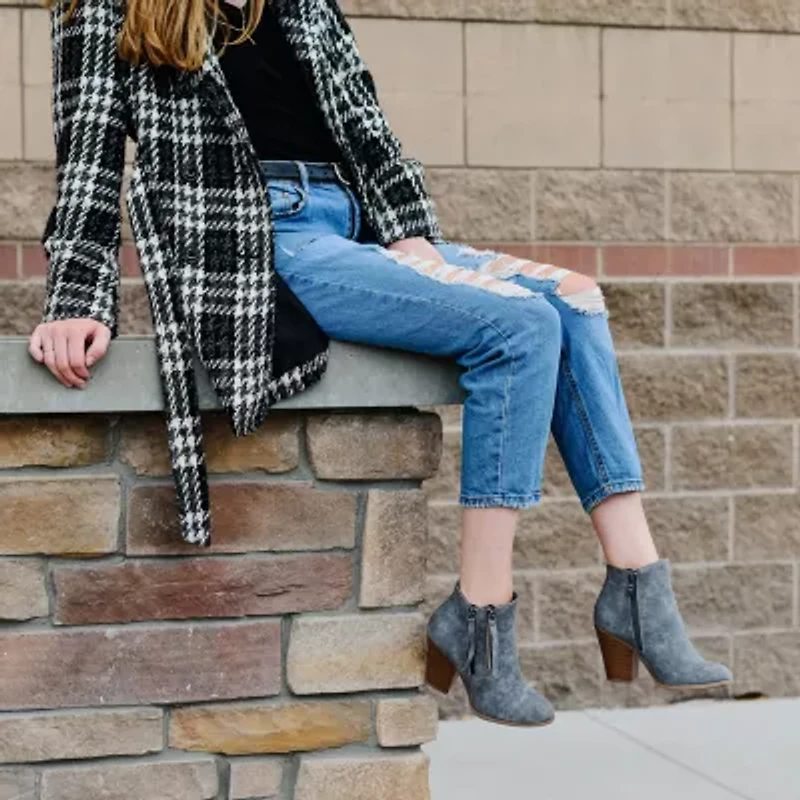 Journee Collection Womens Vally Stacked Heel Booties