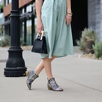 Journee Collection Womens Rebel Booties Block Heel