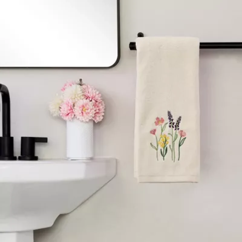 Saturday Knight Meadow Bouquet 2-pc. Floral Hand Towel