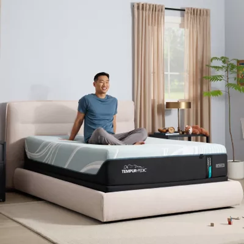TEMPUR-Pedic LuxeAdapt 13" Hybrid Medium Tight Top – Mattress + Box Spring