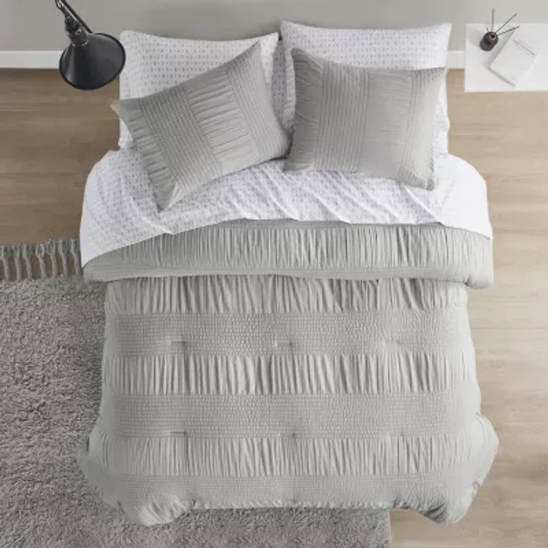 Madison Park Essentials Cirrus Lightweight Comforter Set