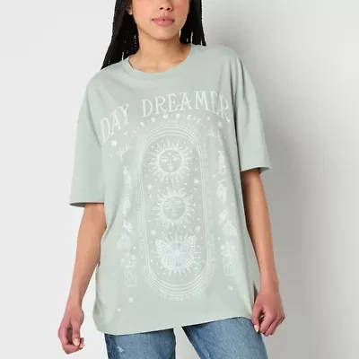 New World Day Dreamer Oversized Tee Womens Crew Neck Short Sleeve Loose Fit Juniors Graphic T-Shirt