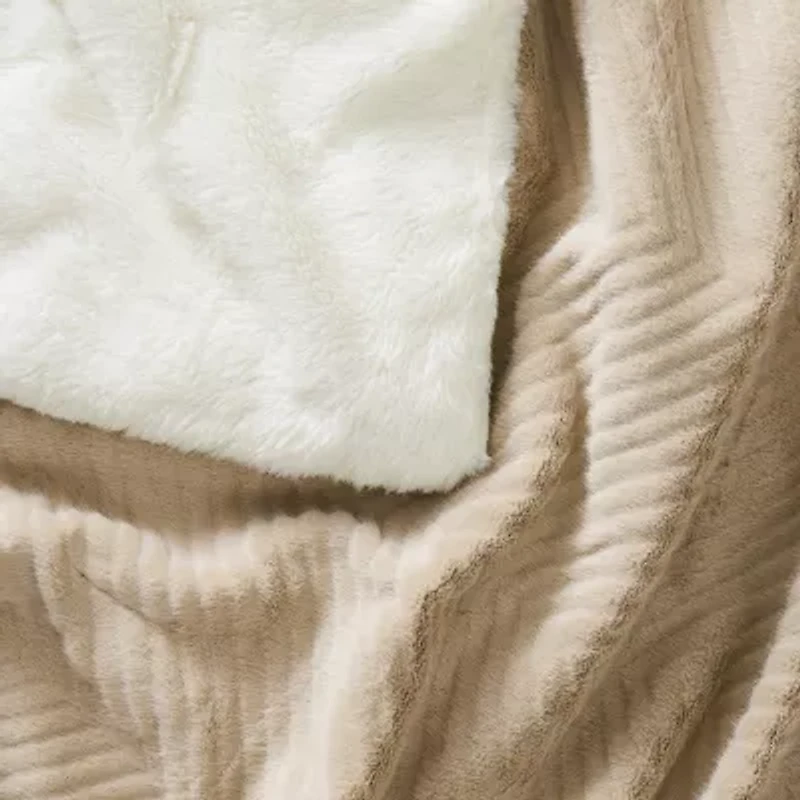 Brooklyn Loom Lush Chevron Throw