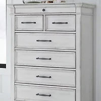 Signature Design by Ashley® Kaelyn 7-Drawer Chest