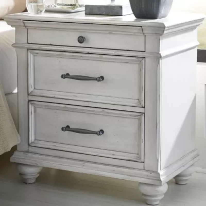 Signature Design by Ashley® Kaelyn 3-Drawer Nightstand
