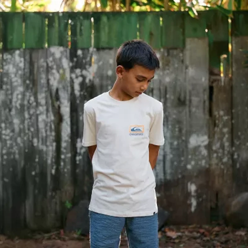 Quiksilver Big Kid Boys Crew Neck Short Sleeve Regular Fit Graphic T-Shirt
