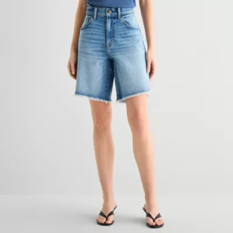 a.n.a Womens 9" Mid Rise Bermuda Short