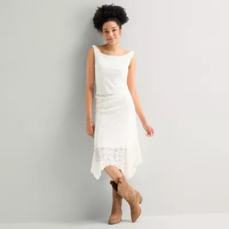 Arizona Womens Juniors Round Neck Sleeveless Blouse