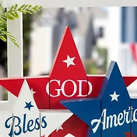 Glitzhome 11"D Wooden Patriotic Stars Tabletop Decor