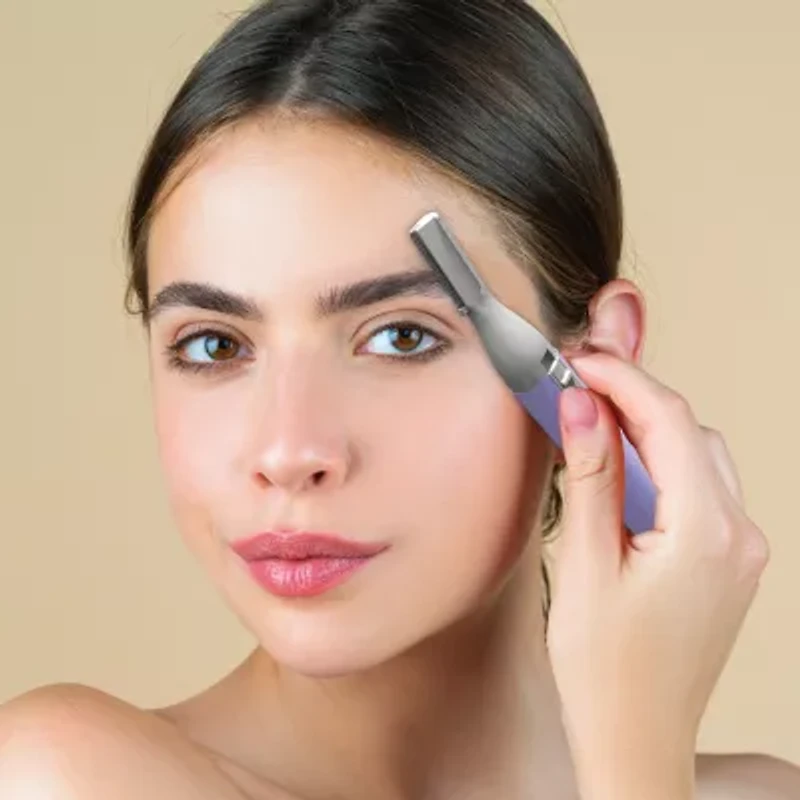 2-In-1 Eyebrow & Bikini Trimmer