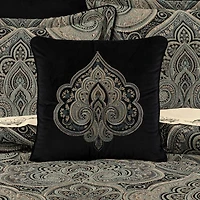 Queen Street Viccorino Square Throw Pillow