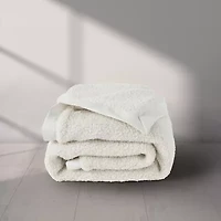 Queen Street Vander Midweight Throw