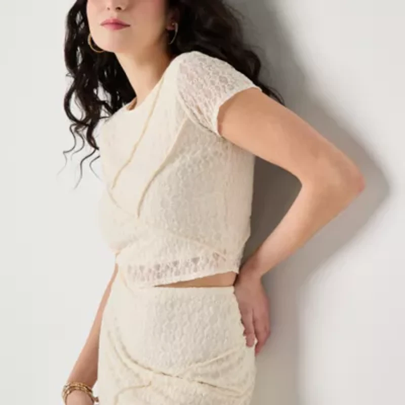 Arizona Lace Womens Juniors Crew Neck Short Sleeve Layered Top