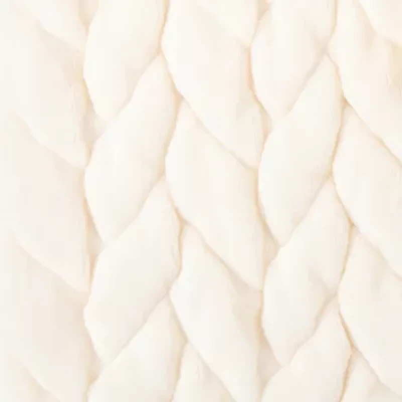 Liz Claiborne Chunky Chevron Throw
