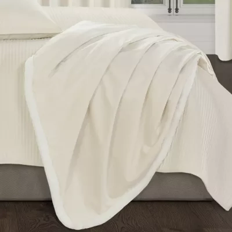 Queen Street Toulhouse Lightweight Throw