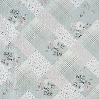 Royal Court Bungalow Spa Floral Quilt Set
