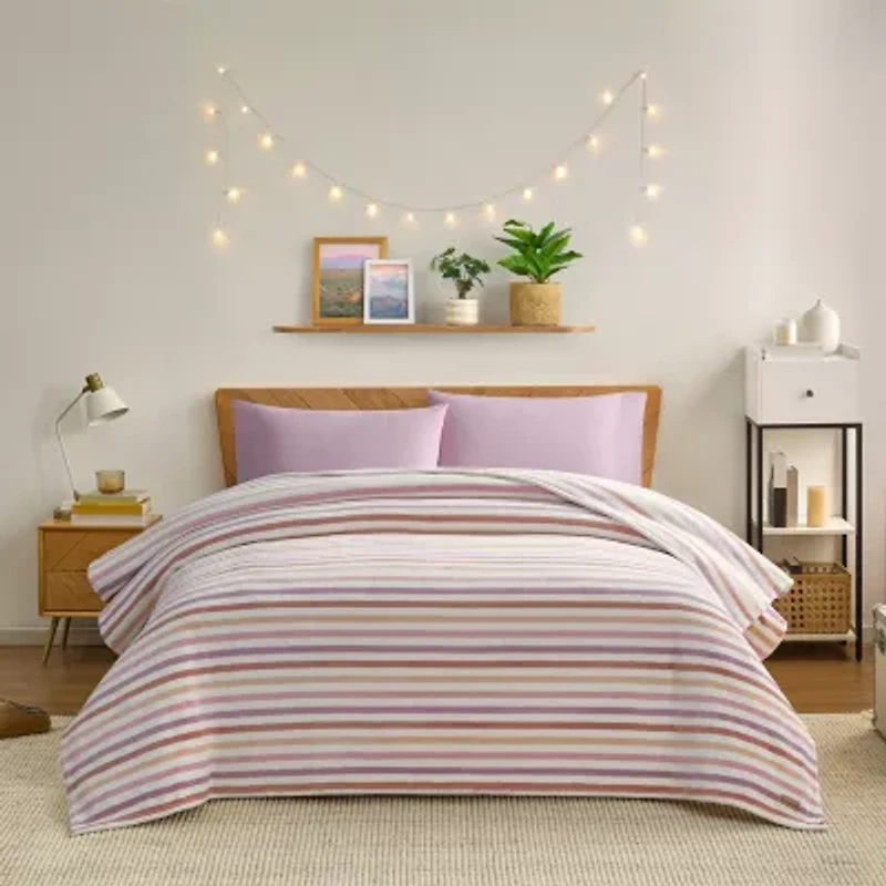 Bearpaw Super Cozy Midweight Blanket