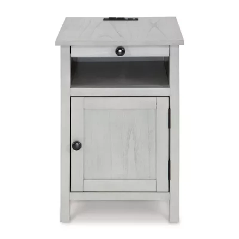 Signature Design By Ashley Treytown Chairside Table