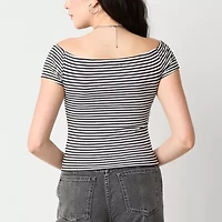 Arizona Off The Shoulder Womens Juniors Short Sleeve T-Shirt