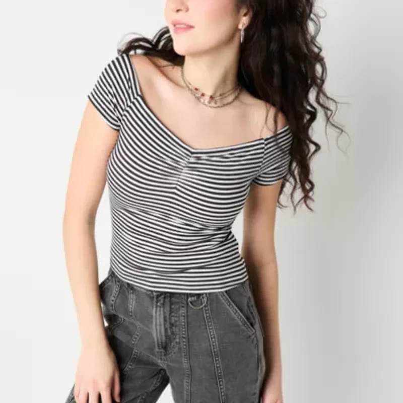 Arizona Off The Shoulder Womens Juniors Short Sleeve T-Shirt