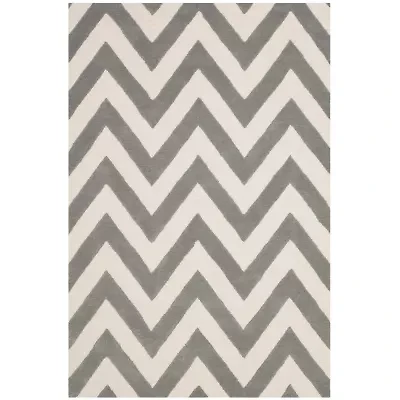 Safavieh Kids Collection Deborah Geometric Area Rug
