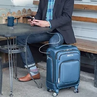 Samsonite Solyte Dlx 20"  Expandable Lightweight Luggage