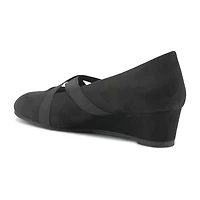 Mootsies Tootsies Kimmy Womens Almond Closed Toe Wedge Heel Pumps