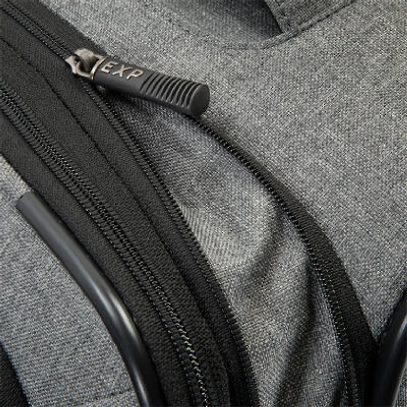 Ricardo Beverly Hills Malibu Bay 3.0 29"  Lightweight Softside Luggage