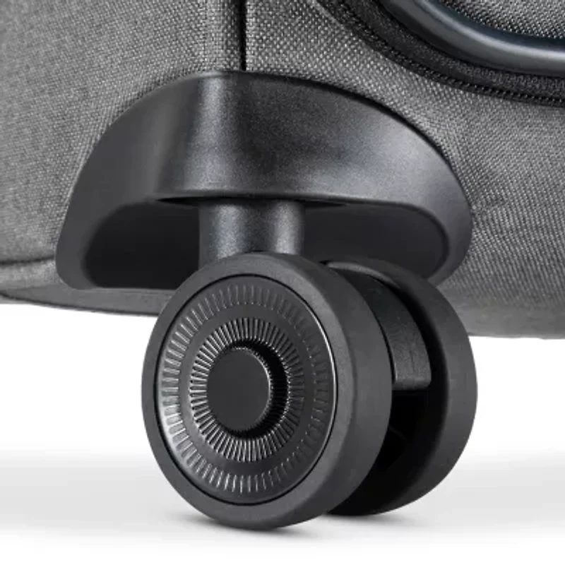 Ricardo Beverly Hills Malibu Bay 3.0 29"  Lightweight Softside Luggage