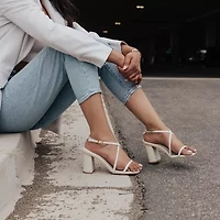 Journee Collection Womens Lenorra Heeled Sandals