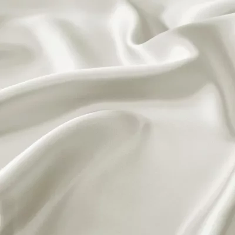 Madison Park Single Silk Pillowcase