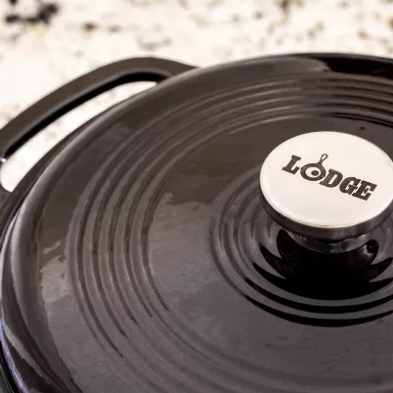 Lodge Cookware Dutch Oven