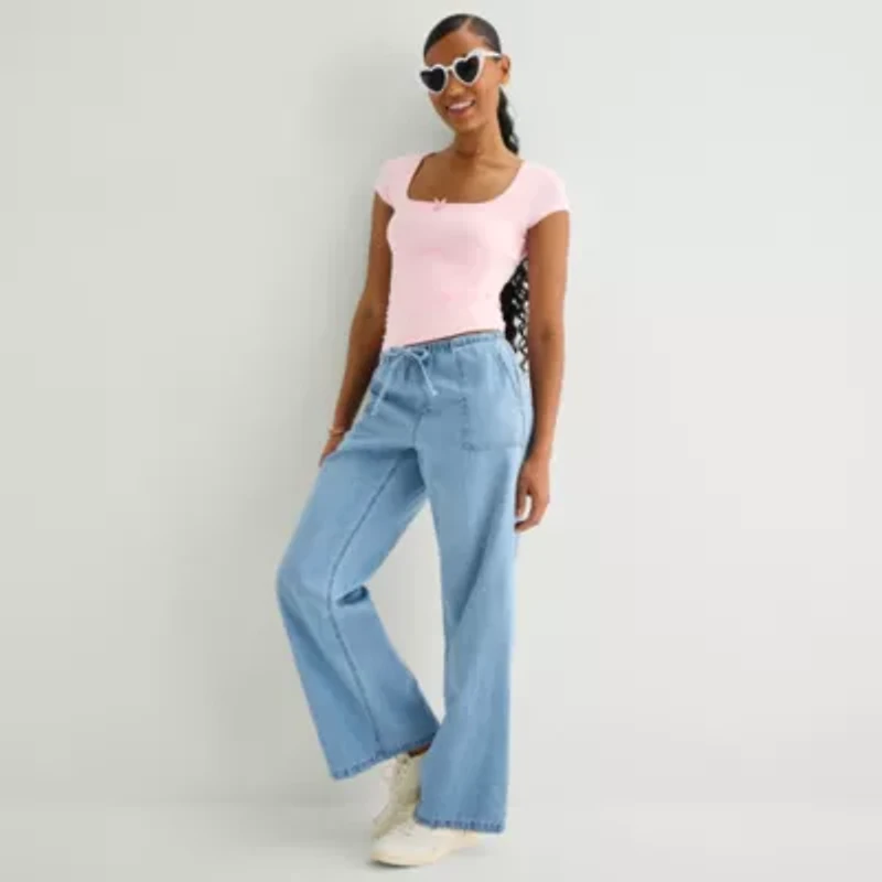 Forever 21 Womens Juniors Square Neck Short Sleeve Graphic T-Shirt